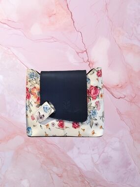 Borse In Pelle Italian Leather Floral Crossbody Bag With Magnetic Flap Closure